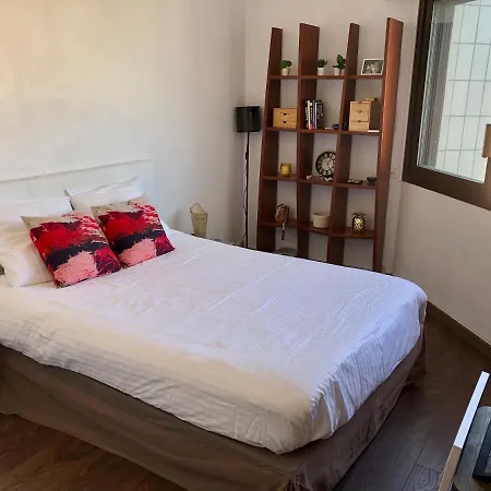 Nid De Reve, Vue Imprenable Sur Et Terrasse 10m2 * פריז